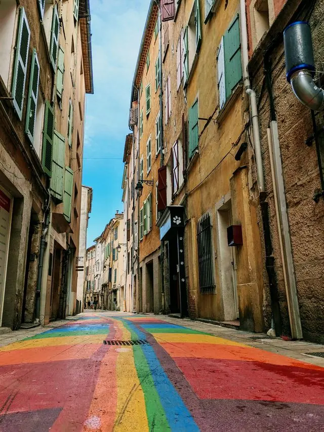 Gay Travel, Regenbogenstrasse